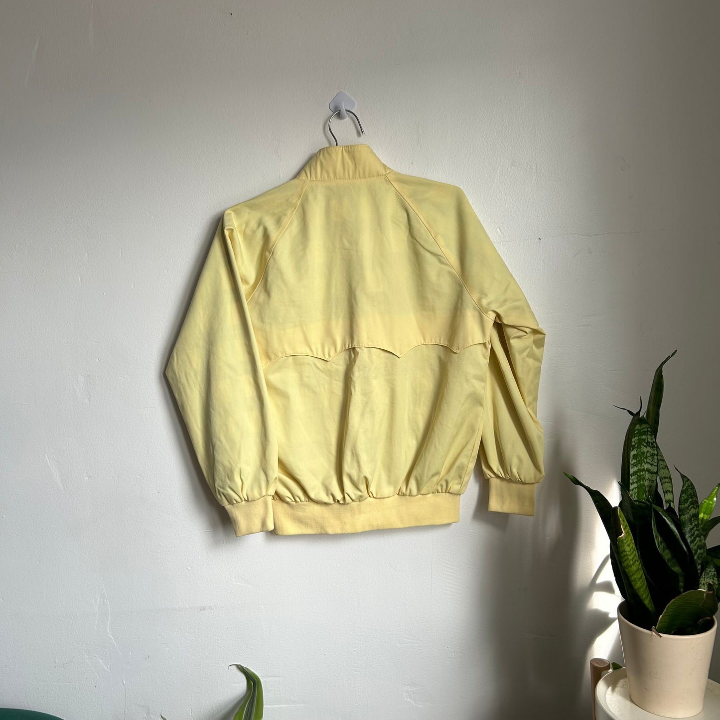 Classic Vintage Tabi Windbreaker